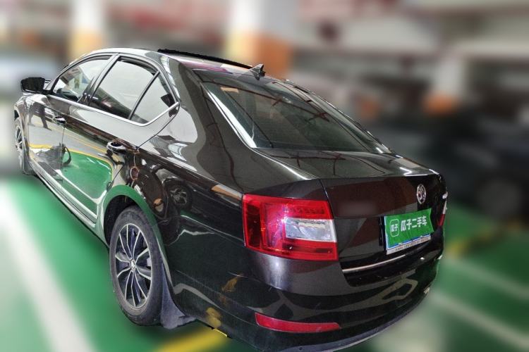 Used Skoda Octavia 2017 1.6L Manual Smart Drive Edition Rear Left 45 Deg