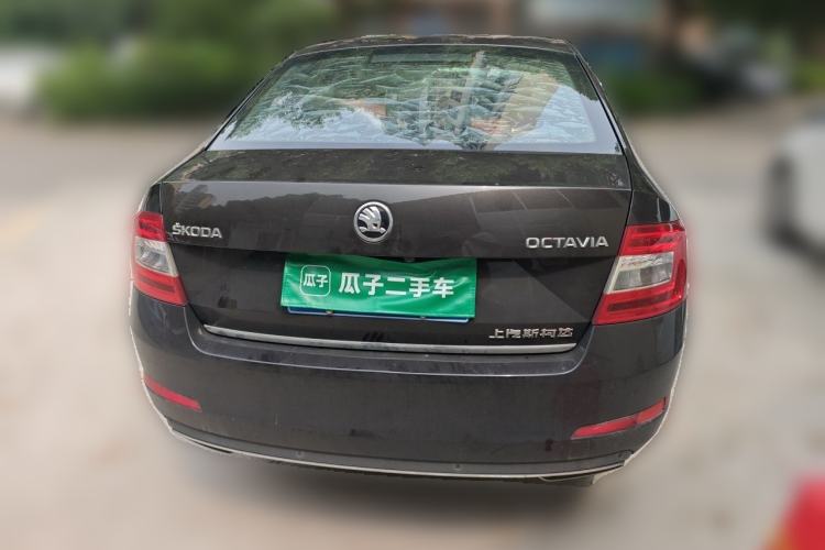 Used Skoda Octavia 2017 1.6L Automatic Smart Drive Edition Rear