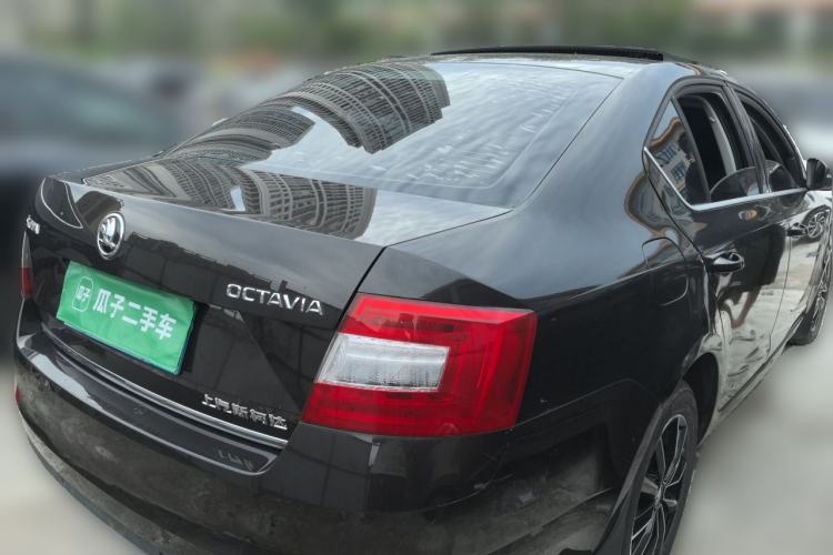 Used Skoda Octavia 2017 1.6L Manual Smart Drive Edition Rear Right 45 Deg