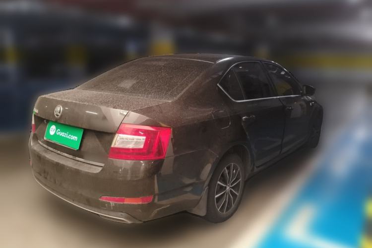 Used Skoda Octavia 2017 1.6L Manual Smart Drive Edition Rear Right 45 Deg