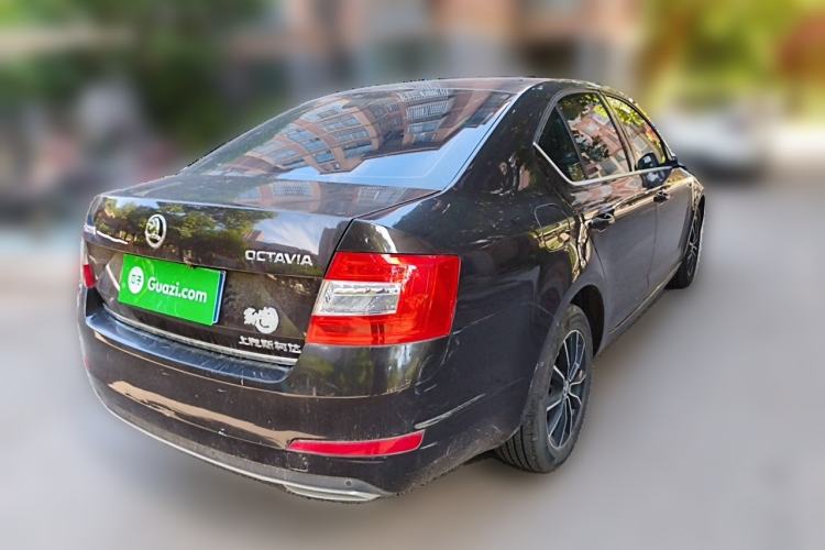 Used Skoda Octavia 2017 1.6L Manual Smart Drive Edition Rear Right 45 Deg