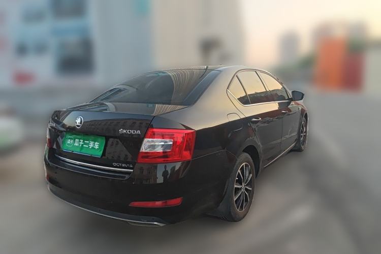 Used Skoda Octavia 2017 1.6L Manual Smart Drive Edition Rear Right 45 Deg