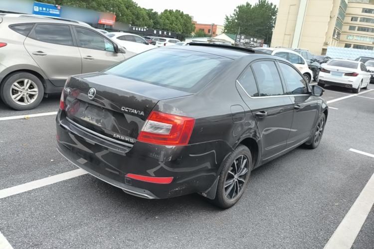 Used Skoda Octavia 2017 1.6L Automatic Smart Drive Edition Rear Right 45 Deg