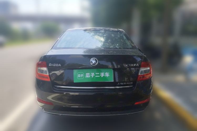 Used Skoda Octavia 2017 1.6L Automatic Smart Drive Edition Rear