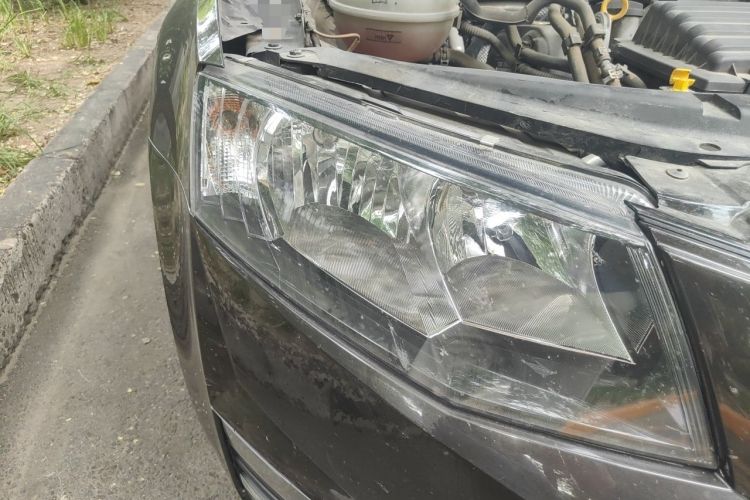 Used Skoda Octavia 2017 TSI280 DSG Smart Drive Edition Right Front Headlight