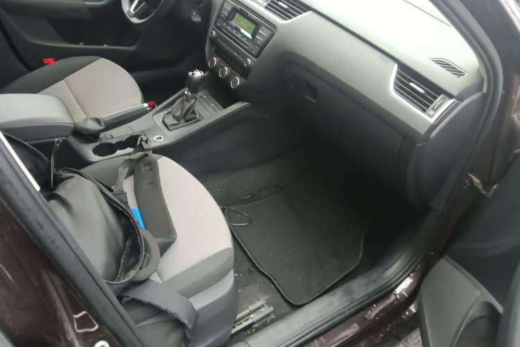 Used Skoda Octavia 2017 Classic Model 1.6L Automatic Comfort Edition Right Front Seat
