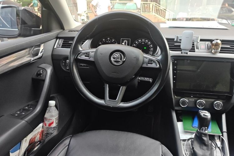 Used Skoda Octavia 2017 1.6L Automatic Chuanxing Edition Steering Wheel