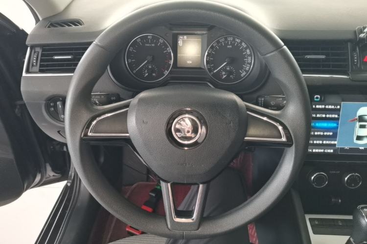 Used Skoda Octavia 2017 1.6L Automatic Chuanxing Edition Steering Wheel