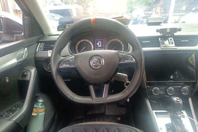 Used Skoda Octavia 2017 1.6L Automatic Chuanxing Edition Steering Wheel