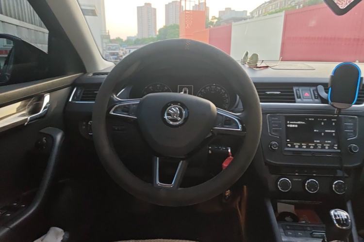 Used Skoda Octavia 2017 1.6L Manual Smart Drive Edition Steering Wheel