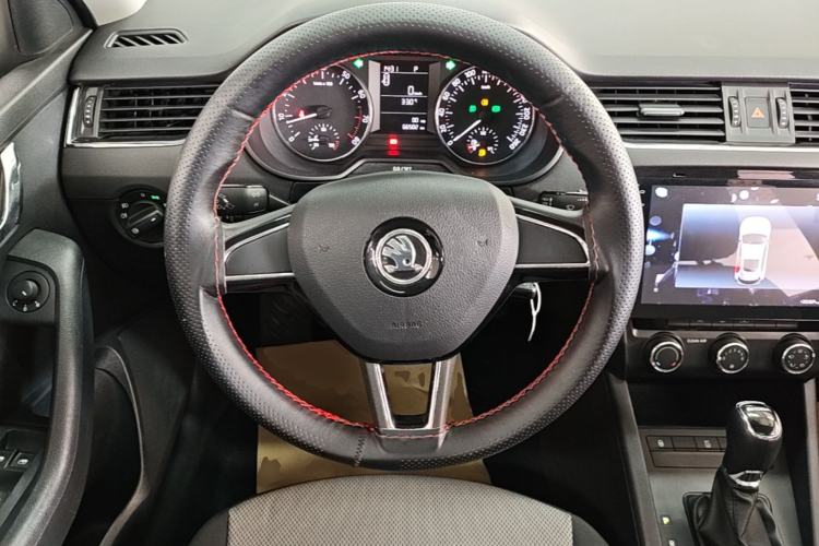 Used Skoda Octavia 2017 Classic Model 1.6L Automatic Comfort Edition Steering Wheel