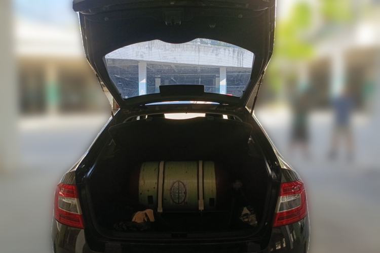 Used Skoda Octavia 2017 1.6L Automatic Chuanxing Edition Trunk
