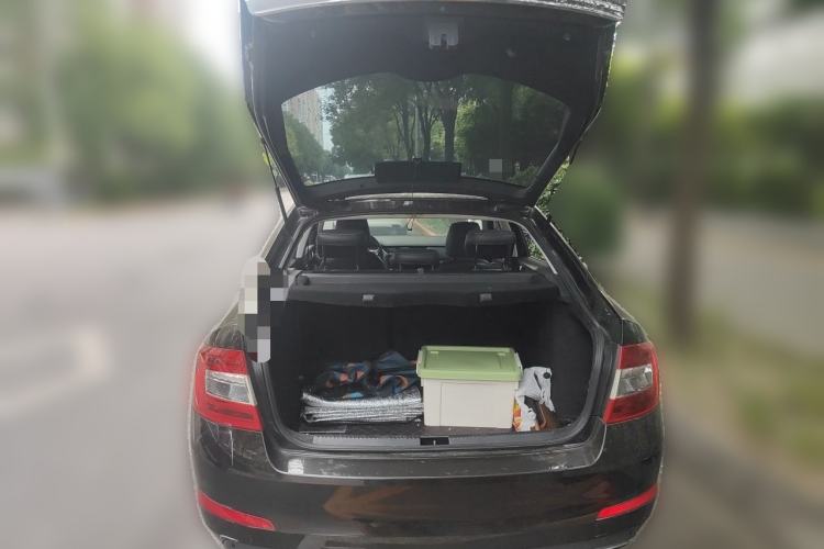 Used Skoda Octavia 2017 TSI280 DSG Smart Drive Edition Trunk