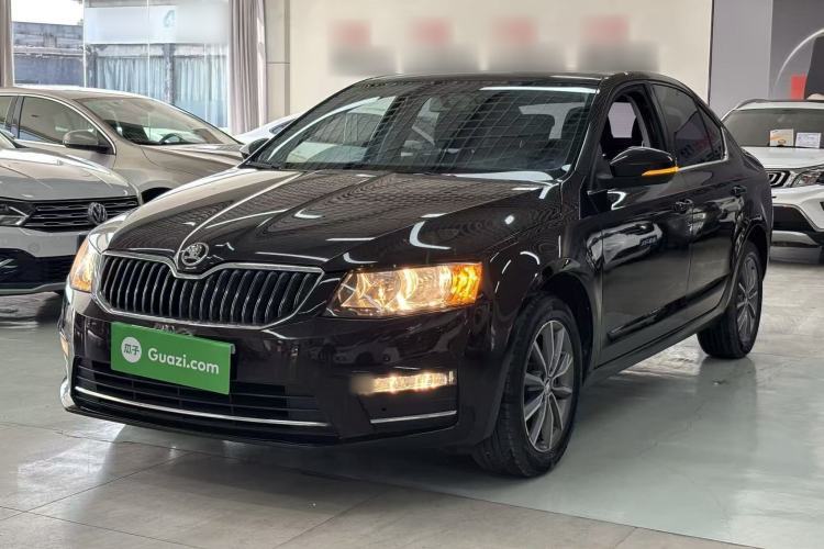 Used Skoda Octavia 2017 Classic Model 1.6L Automatic Comfort Edition Guazi used car, China used car export, Used car for sale, Used  cars, Cheapest cars for sale