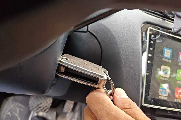 Used Skoda Octavia 2017 1.6L Automatic Smart Drive Edition Vehicle Key