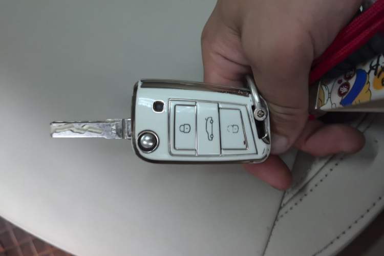 Used Skoda Octavia 2017 1.6L Automatic Smart Drive Edition Vehicle Key