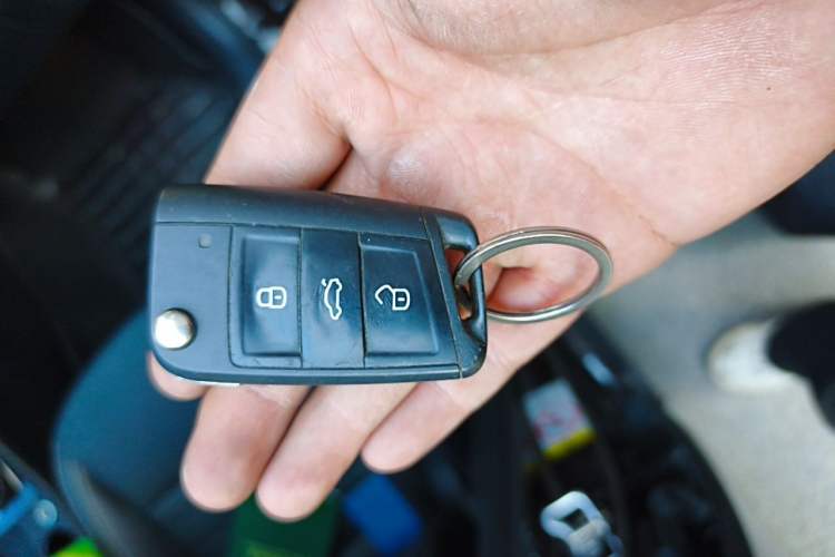 Used Skoda Octavia 2017 1.6L Manual Smart Drive Edition Vehicle Key