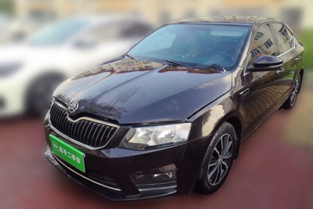 Skoda Octavia 2017 1.6L Automatic Smart Drive Edition usata