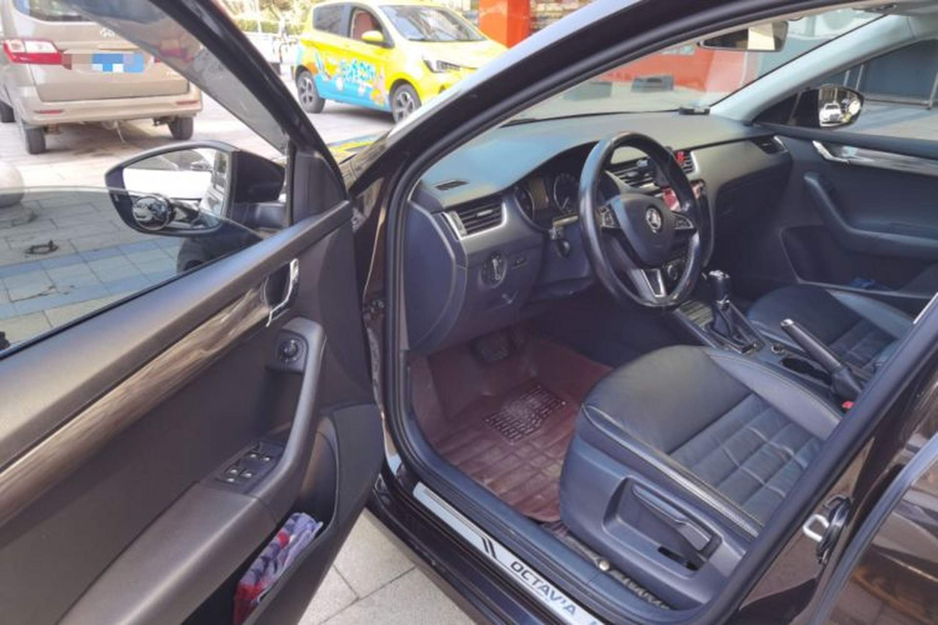 Used Skoda Octavia 2017 1.6L Automatic Smart Drive Edition Driver Seat