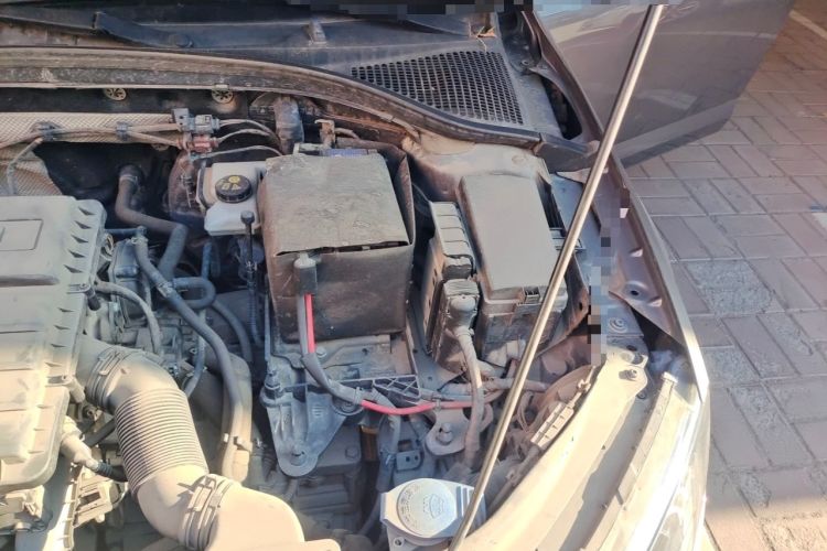Used Skoda Octavia 2017 1.6L Automatic Chuanxing Edition Engine Bay Left