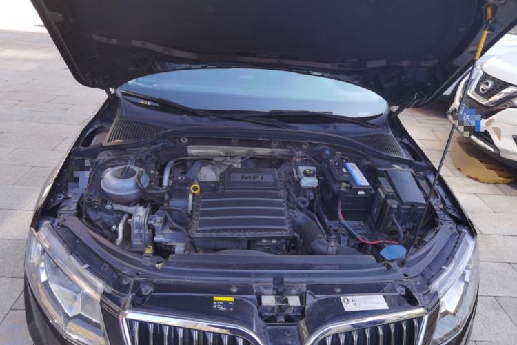 Used Skoda Octavia 2017 1.6L Automatic Smart Drive Edition Engine Bay