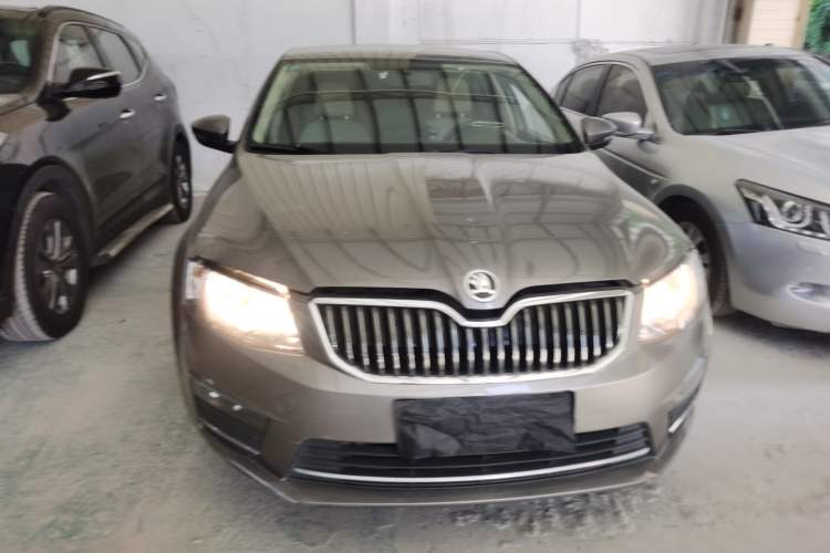 Used Skoda Octavia 2017 1.6L Automatic Chuanxing Edition Front