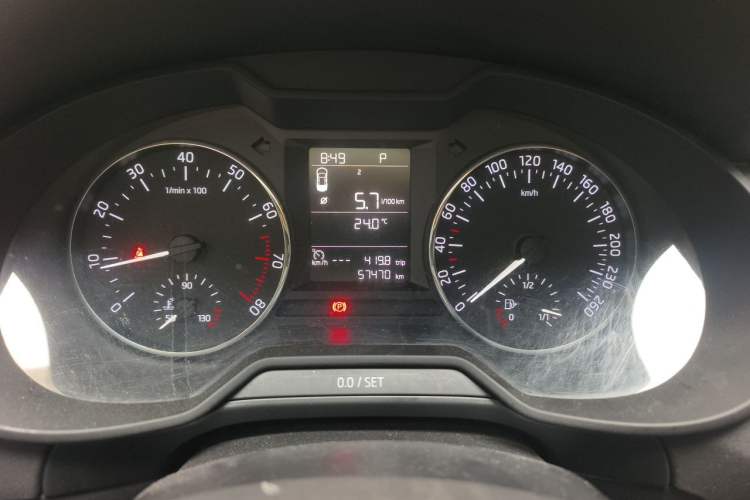 Used Skoda Octavia 2017 1.6L Automatic Chuanxing Edition Instrument Cluster