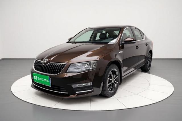 Używany Skoda Octavia 2017 TSI280 DSG Smart Drive Edition