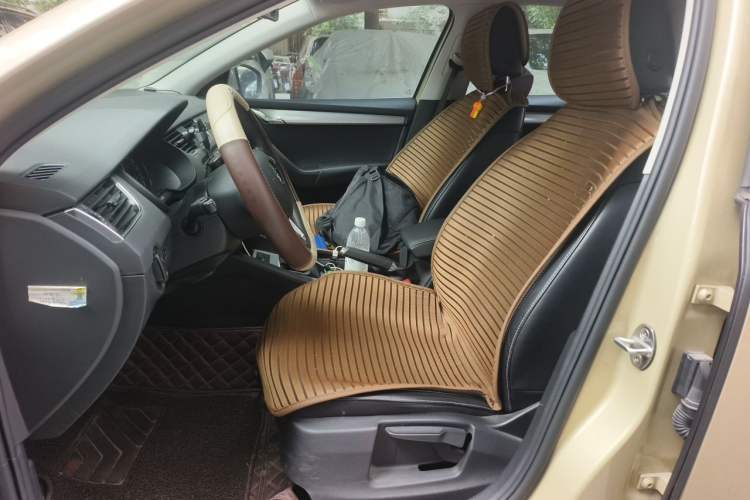 Used Skoda Octavia 2017 1.6L Automatic Chuanxing Edition Left Front Seat