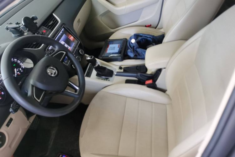 Used Skoda Octavia 2017 1.6L Automatic Chuanxing Edition Left Front Seat