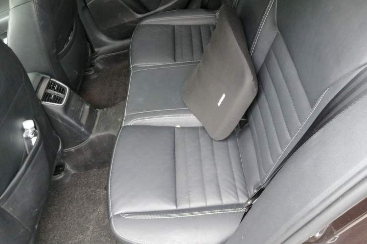 Used Skoda Octavia 2017 1.6L Automatic Smart Drive Edition Left Rear Seat