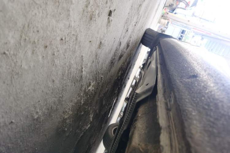 Used Skoda Octavia 2017 1.6L Automatic Chuanxing Edition Left Side Sill