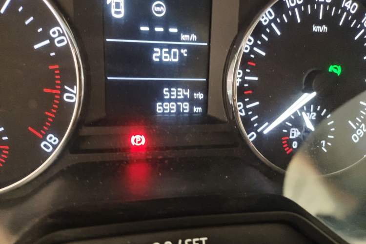 Used Skoda Octavia 2017 1.6L Automatic Chuanxing Edition Odometer Close Up