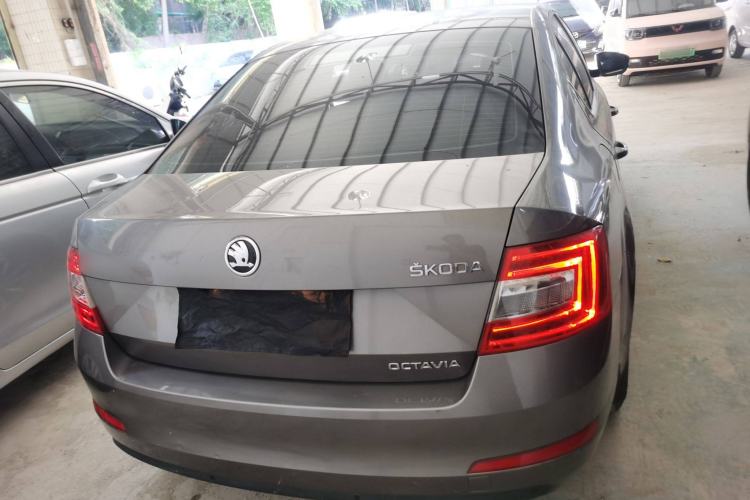 Used Skoda Octavia 2017 1.6L Automatic Chuanxing Edition Rear