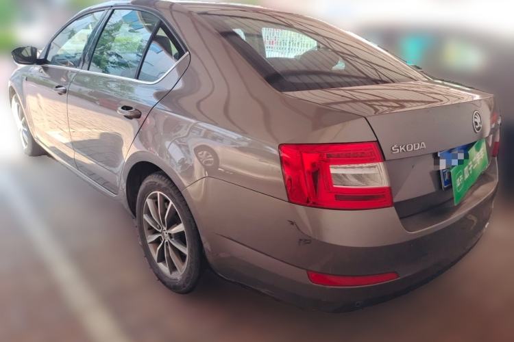 Used Skoda Octavia 2017 1.6L Automatic Chuanxing Edition Rear Left 45 Deg