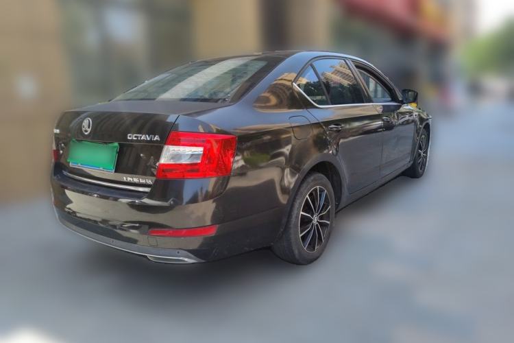 Used Skoda Octavia 2017 1.6L Manual Smart Drive Edition Rear Right 45 Deg