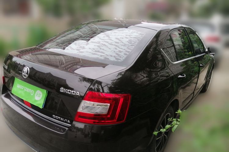 Used Skoda Octavia 2017 1.6L Automatic Smart Drive Edition Rear Right 45 Deg