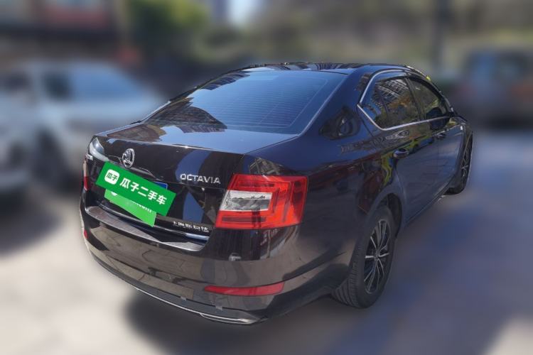 Used Skoda Octavia 2017 1.6L Automatic Smart Drive Edition Rear Right 45 Deg