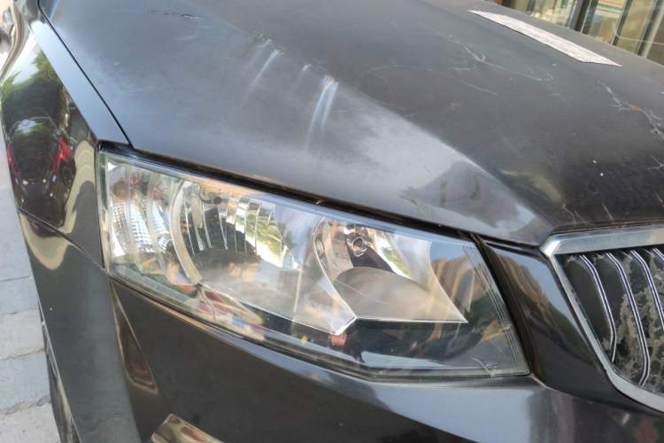 Used Skoda Octavia 2017 1.6L Manual Smart Drive Edition Right Front Headlight