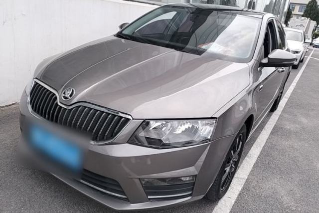 Used Skoda Octavia 2017 1.6L Automatic Smart Drive Edition