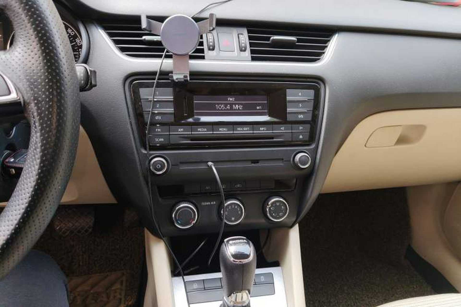 Used Skoda Octavia 2017 1.6L Automatic Chuanxing Edition Audio And AC Panel