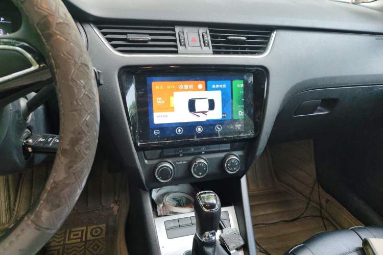 Used Skoda Octavia 2017 1.6L Automatic Chuanxing Edition Audio And AC Panel