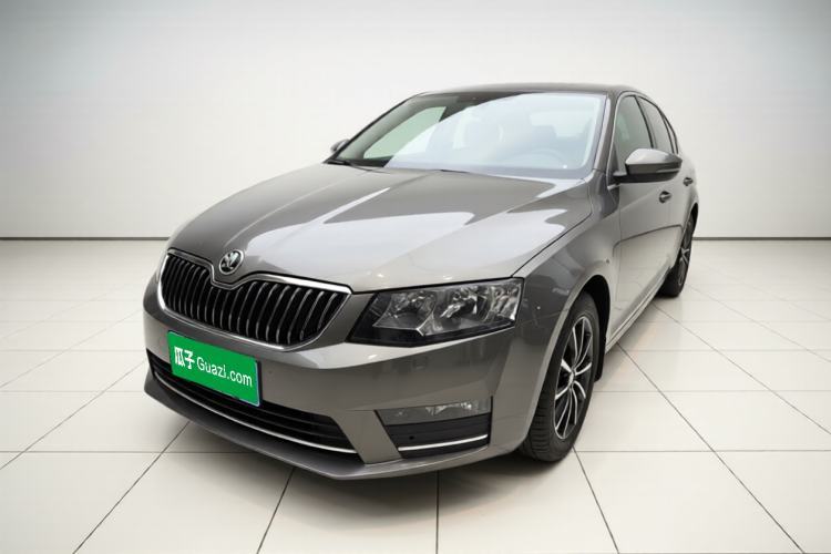 Gebrauchter Skoda Octavia 2017 1.6L Automatic Smart Drive Edition Guazi used car, China used car export, Used car for sale, Used  cars, Cheapest cars for sale