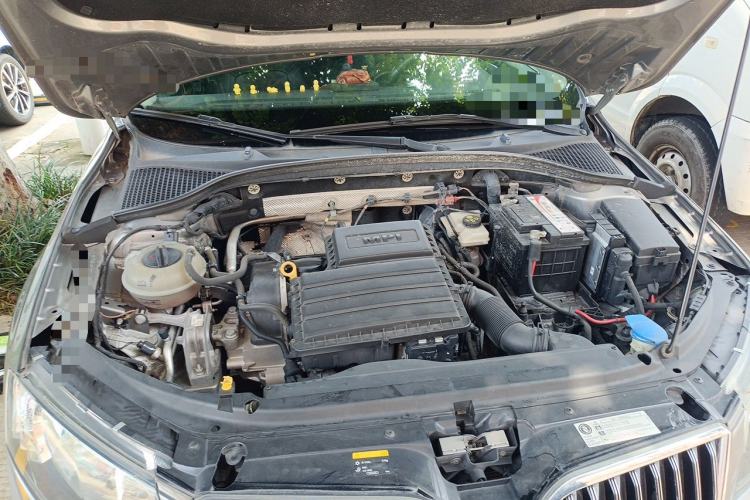 Used Skoda Octavia 2017 1.6L Automatic Chuanxing Edition Engine Bay