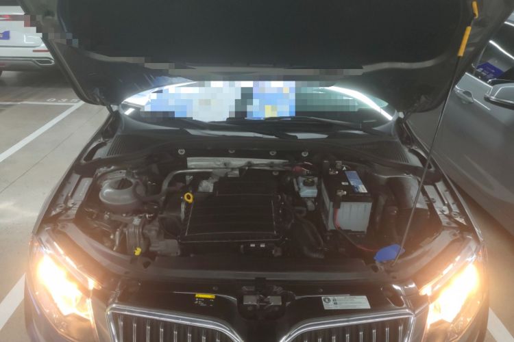 Used Skoda Octavia 2017 1.6L Automatic Chuanxing Edition Engine Bay