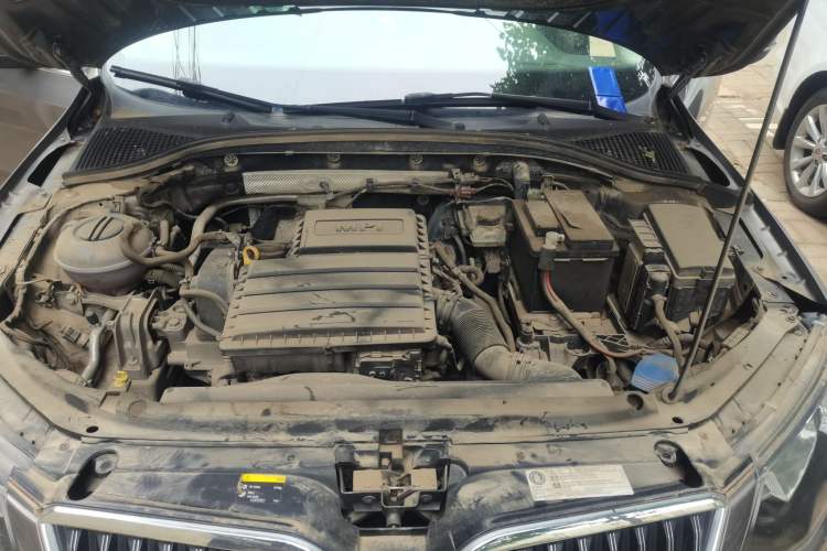 Used Skoda Octavia 2017 1.6L Automatic Chuanxing Edition Engine Bay