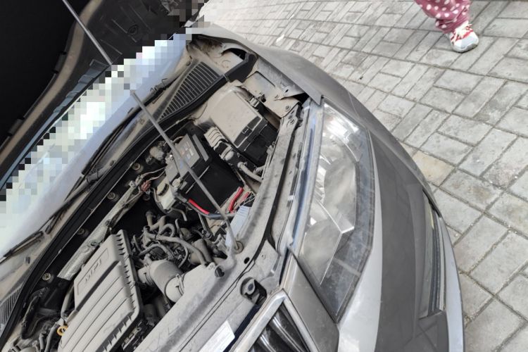 Used Skoda Octavia 2017 1.6L Manual Smart Drive Edition Engine Bay Left