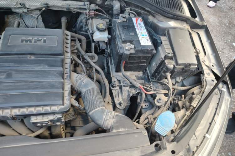Used Skoda Octavia 2017 1.6L Automatic Smart Drive Edition Engine Bay Left