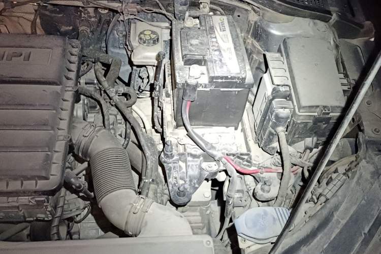 Used Skoda Octavia 2017 1.6L Automatic Smart Drive Edition Engine Bay Left