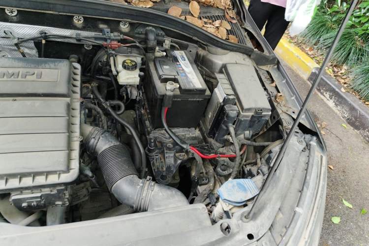Used Skoda Octavia 2017 1.6L Automatic Chuanxing Edition Engine Bay Left